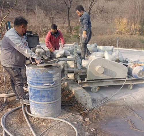 连江路面下沉注浆